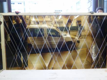 Original secular stained glass, Création de vitraux pour le designer Tristan Auer, destinés à l’architecture intérieure d’un hôtel parisien en 2017., photographie : © Atelier Simon-Marq